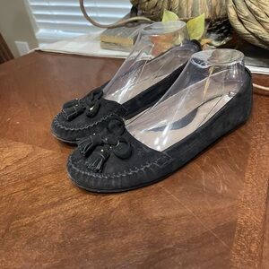 Vintage women’s Cole Haan tasseled moccasins Izzy